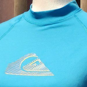 Quicksilver UPF 50+ Short Sleeve Sun Shirt | Large